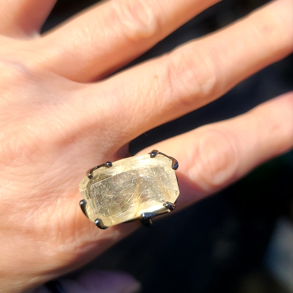 Dark Kharma by Avelon Jewelry - Stunning HUGE gold rutilated Quartz & Amethyst cocktail ring sz8.5 💍 👌 ✨️